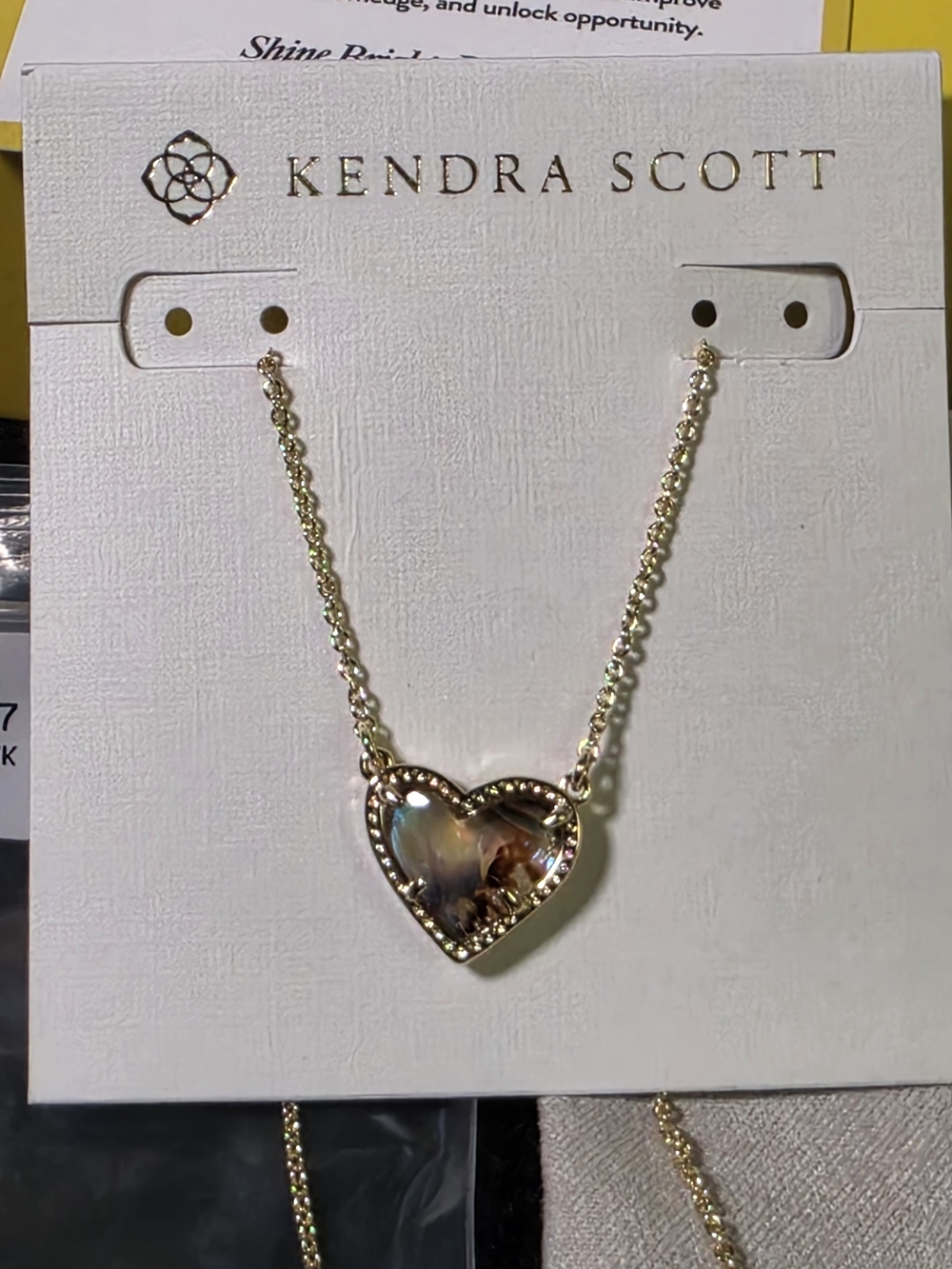 NWT Kendra Scott Ari Heart Short Pendant Necklace Abalone Shell Gold